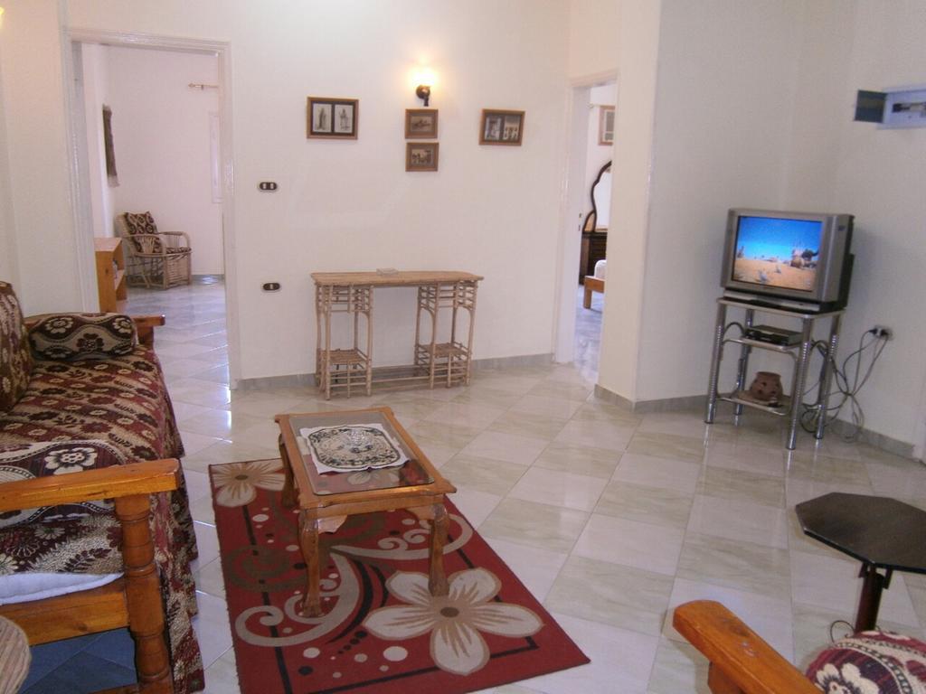 Royal Apartments Louxor Extérieur photo