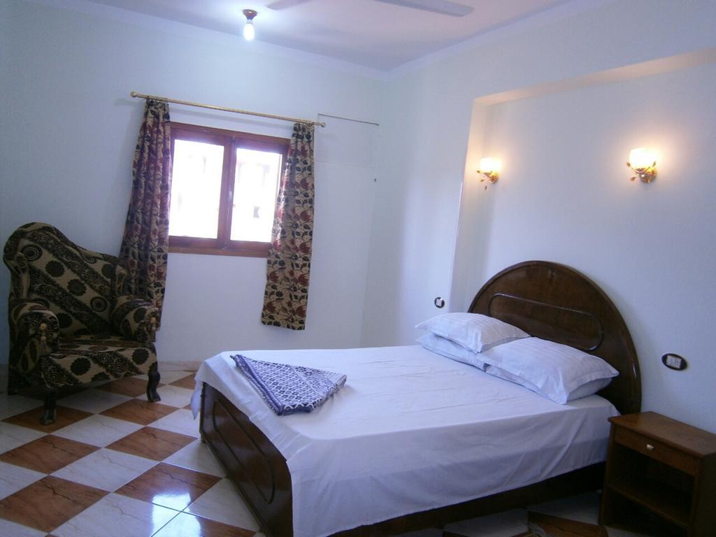 Royal Apartments Louxor Extérieur photo